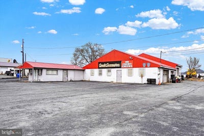/international/us/1832-w-trindle-road-carlisle-pa-110096545319/