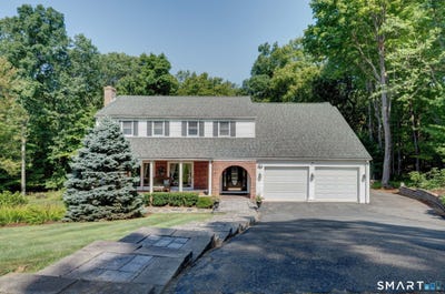 /international/us/165-oak-ridge-drive-berlin-ct-110107938112/