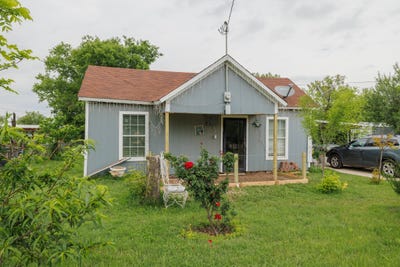 /international/us/308-w-5th-street-coleman-tx-110107486826/