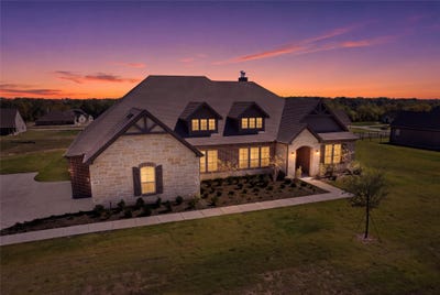 /international/us/813-valley-ridge-road-van-alstyne-tx-110120484179/