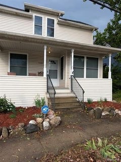 /international/us/1108-s-grand-traverse-street-flint-mi-110107601358/