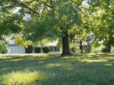 /international/us/2284-county-road-620-n-fairfield-il-110102935596/