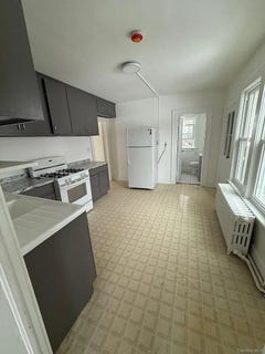 /international/us/13-springside-avenue-poughkeepsie-ny-110108641100/