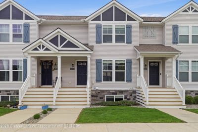 /international/us/3847-zaharas-lane-okemos-mi-110107840347/