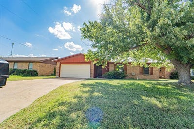 /international/us/723-mistletoe-street-breckenridge-tx-110095154537/