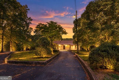 /international/us/411-sandpiper-drive-monticello-ga-110110217903/