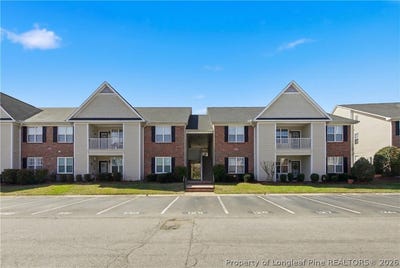 /international/us/3129-wisteria-lane-fayetteville-nc-110106587401/