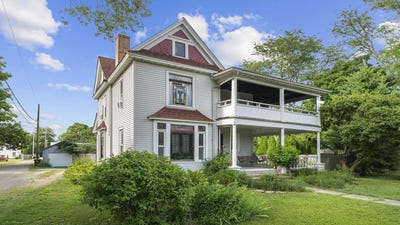 /international/us/123-e-3rd-byron-il-110100837444/