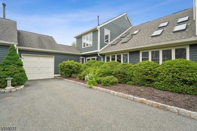 /international/us/11-village-dr-condo-bernards-twp-nj-110100025206/