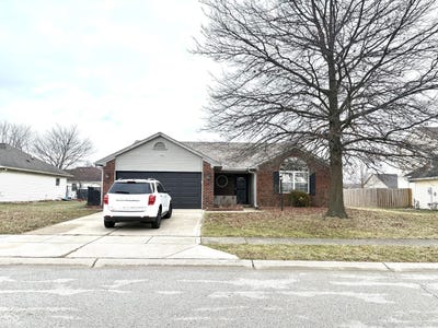 /international/us/937-ellington-circle-greenwood-in-110104955550/