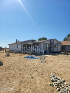 /international/us/33391-e-165th-street-llano-ca-110100808824/