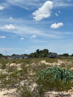 /international/us/hackberry-drive-fort-stockton-tx-110100894217/