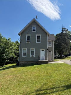 /international/us/8-old-knollwood-road-white-plains-ny-110109028147/