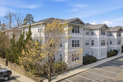 /international/us/929-morreene-road-durham-nc-110106848327/
