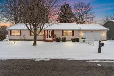 /international/us/507-s-20th-street-chesterton-in-110105089280/