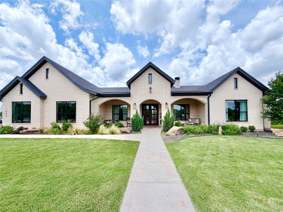 /international/us/1444-west-street-buffalo-gap-tx-110108388476/