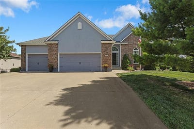 /international/us/501-chestnut-circle-raymore-mo-110100517819/