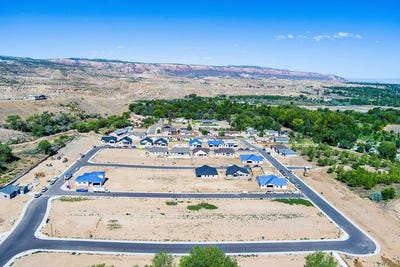 /international/us/2636-b-1-2-road-grand-junction-co-110095591251/