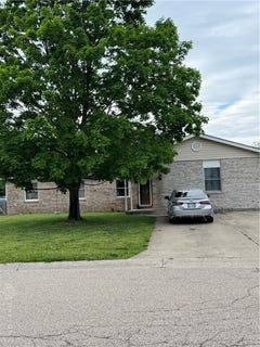 /international/us/165-baker-lane-franklin-oh-110107882194/