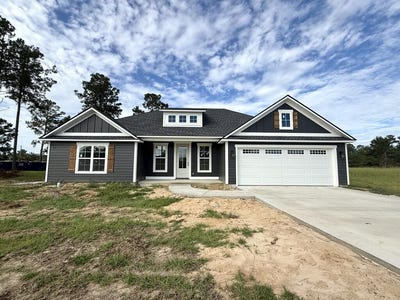 /international/us/2303-woodland-drive-adel-ga-110120079955/