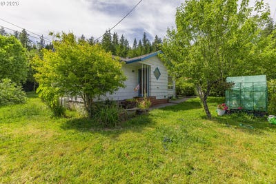 /international/us/1775-n-fir-st-coquille-or-110108956817/