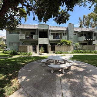 /international/us/5180-e-atherton-long-beach-ca-110108416411/