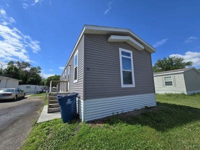 /international/us/11355-6th-pl-ne-blaine-mn-110108852754/