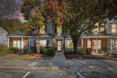 /international/us/401-elm-hall-circle-summerville-sc-110103542086/