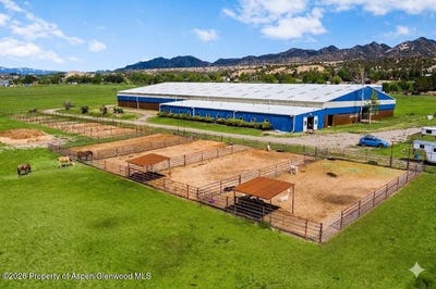 /international/us/4354-county-road-214-silt-co-110108493433/