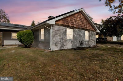 /international/us/5-burgess-lane-willingboro-nj-110103409339/