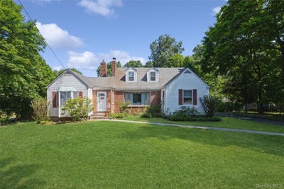 /international/us/199-n-country-road-port-jefferson-ny-110109334563/
