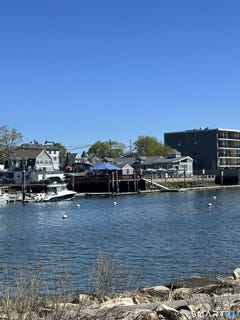 /international/us/42-first-street-norwalk-ct-110107633371/