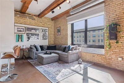 /international/us/406-wacouta-street-saint-paul-mn-110101809397/