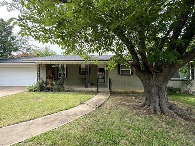 /international/us/1085-w-park-street-stephenville-tx-110100968105/