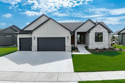 /international/us/8499-w-pebble-st-maize-ks-110102520989/