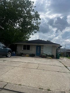 /international/us/1326-1328-dupas-street-gretna-la-110120759936/