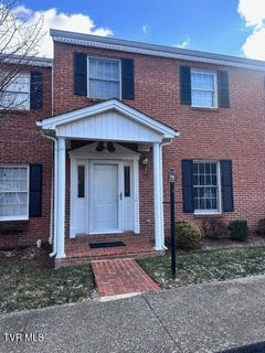 /international/us/2734-e-oakland-avenue-johnson-city-tn-110104434768/