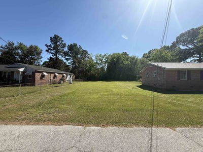/international/us/strawberry-st-marion-sc-110107452480/