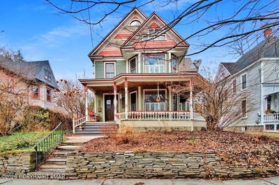 /international/us/604-thomas-street-stroudsburg-pa-110108472630/