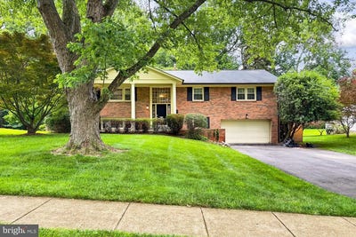 /international/us/6623-kennedy-lane-falls-church-va-110100312214/