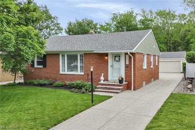 /international/us/7559-farnum-avenue-middleburg-heights-oh-110108189863/