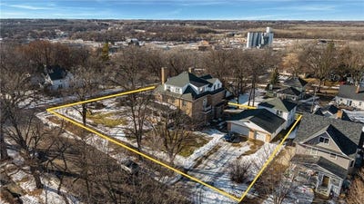 /international/us/215-s-5th-street-montevideo-mn-110104930210/