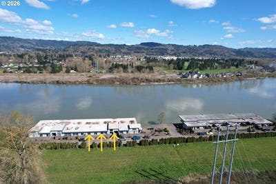 /international/us/743-marine-view-dr-longview-wa-110106933588/
