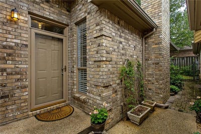 /international/us/1302-essex-green-college-station-tx-110100188854/