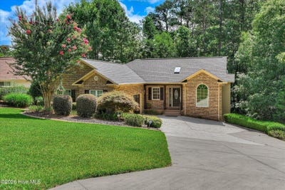 /international/us/613-heritage-cove-mccormick-sc-110109038952/
