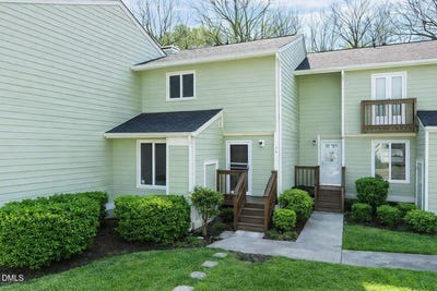 /international/us/250-s-estes-drive-chapel-hill-nc-110105853456/