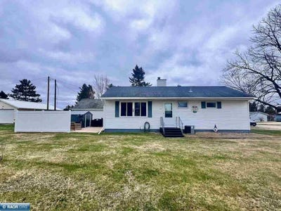 /international/us/32-dogwood-blvd-babbitt-mn-110107849721/