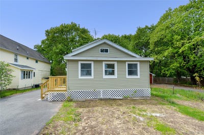 /international/us/7-pioneer-avenue-suffern-ny-110108667143/