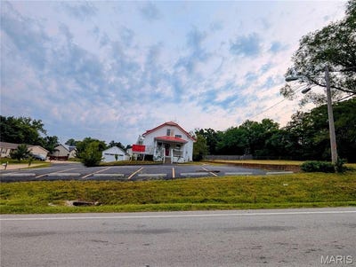 /international/us/7063-state-road-bb-cedar-hill-mo-110100318280/