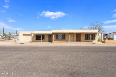/international/us/203-n-canyon-drive-sierra-vista-az-110098518897/